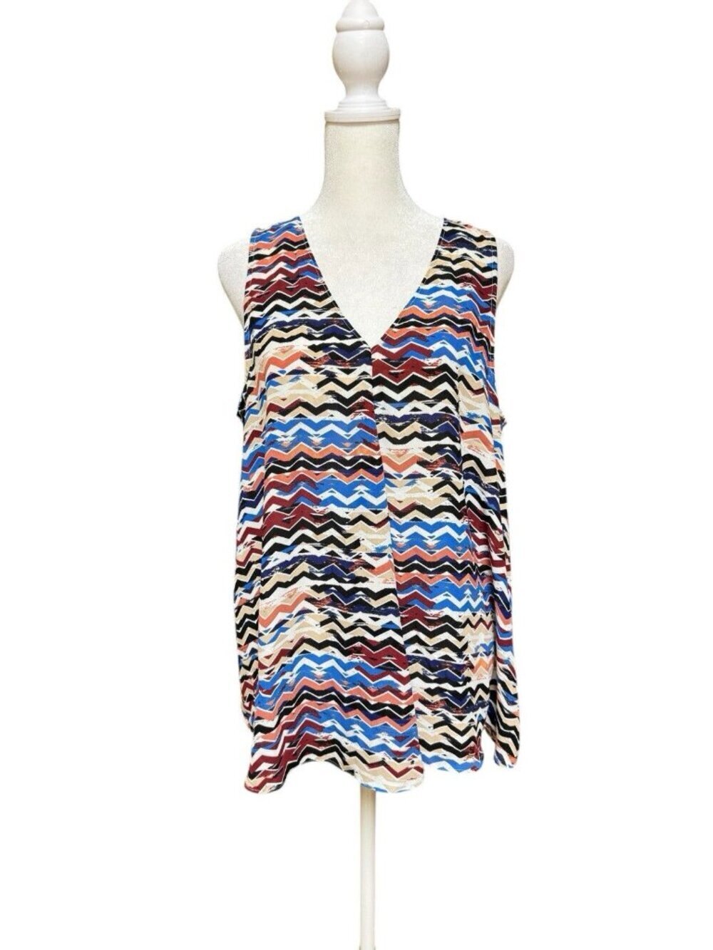 Vince Camuto Sleeveless Blouse Zigzag Print Multicolor Size M